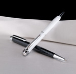 Golyóstoll 'MADE WITH SWAROVSKI ELEMENTS', rózsaszín, Lily Pen, fehér kristállyal 14cm ÚJ!
