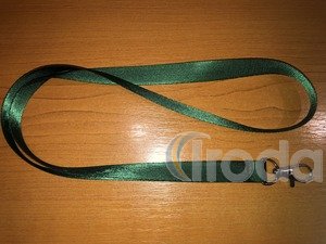 Névkitűző nyakpánt (passztartó) '15-20mm, ripsz' karikával, felirat nélkül, zöld színben, kulcskarikával