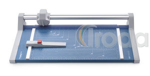 Vágógép Dahle 552 körkéses asztalméret: 705x360mm
