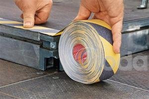 Csúszásgátló szalag, 50 mm x 15 m, TESA Anti-Slip, fekete-sárga