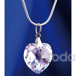 Nyaklánc, szív alakú Swarovski kristállyal, színjátszós fehér 18mm